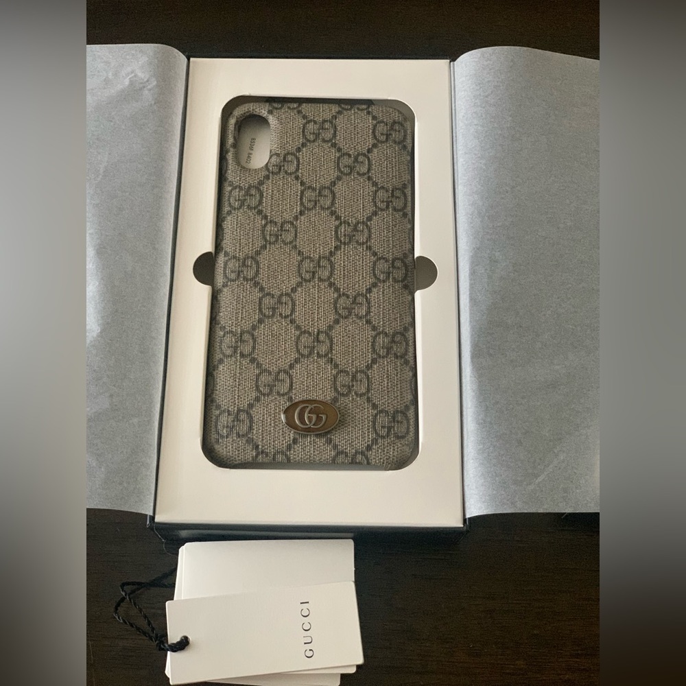Gucci IOS 10 Max phone case- authentic